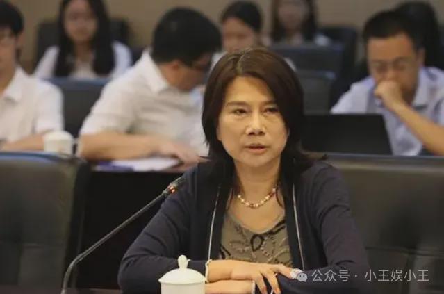 扒全是黑料雷总一扒全是笑料米乐m6没想到人家总裁一(图6)