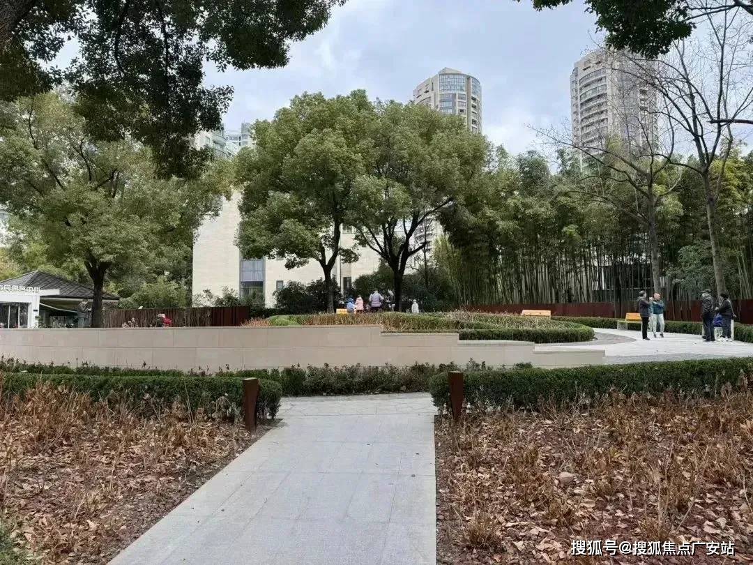 电话→楼盘百科首页网站首页网站24小时热线信达信安里售楼处电话→信达信安里售楼中心(图6)